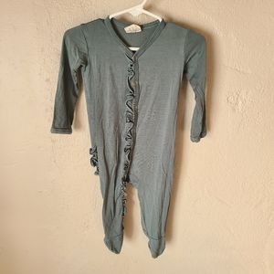 SpearmintLOVE Bamboo Ruffle Snap Footie